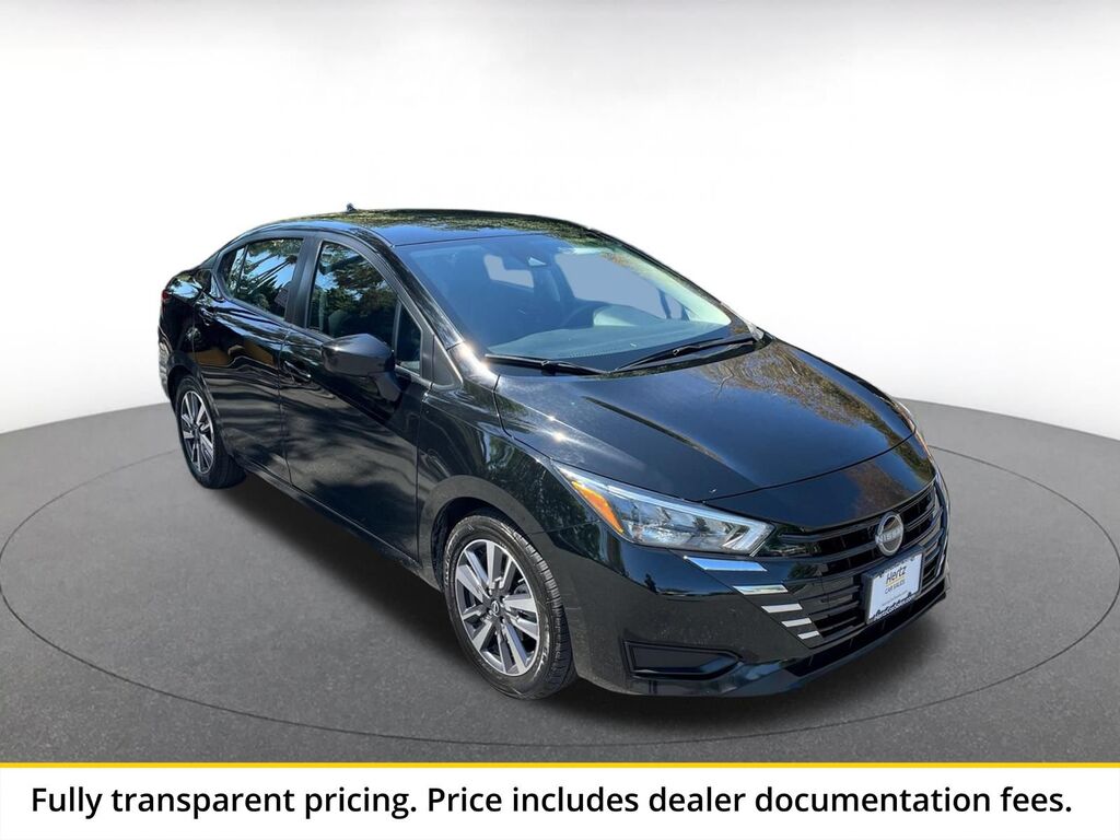 2025 Nissan Versa SV — photo 1 of 13