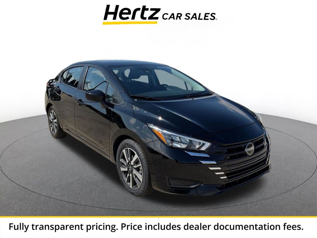 2025 Nissan Versa SV — photo 1 of 14