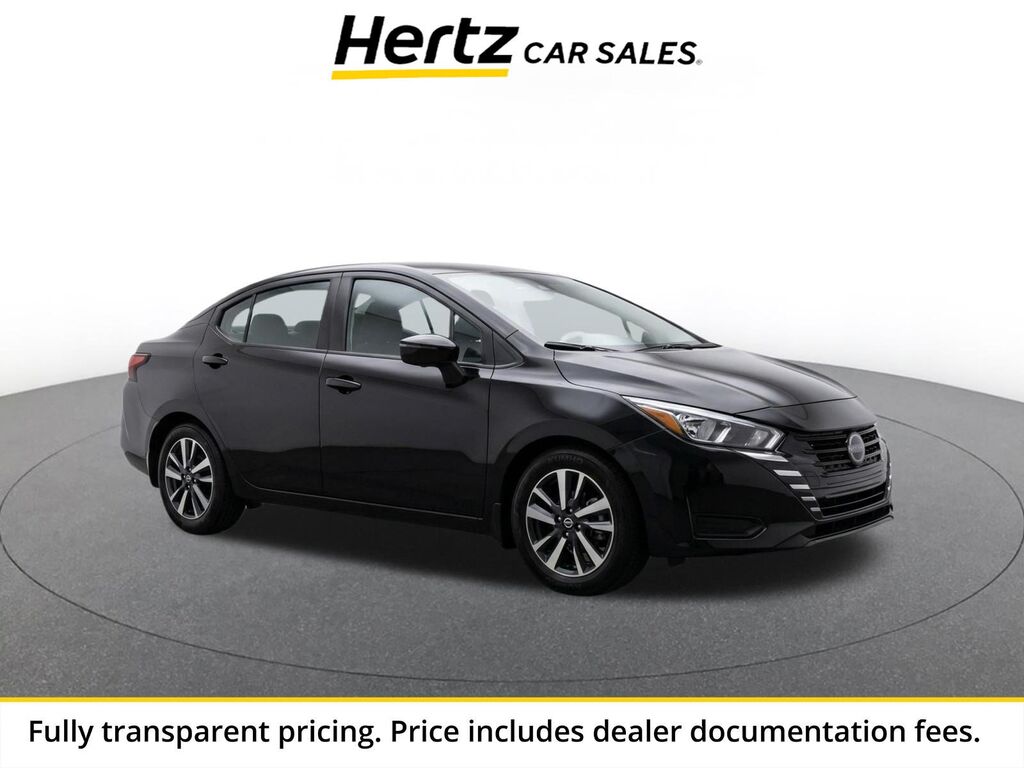 2025 Nissan Versa SV — photo 1 of 11