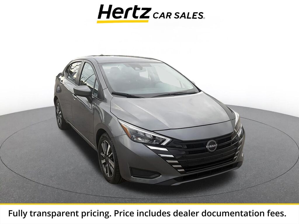 2025 Nissan Versa SV — photo 1 of 13