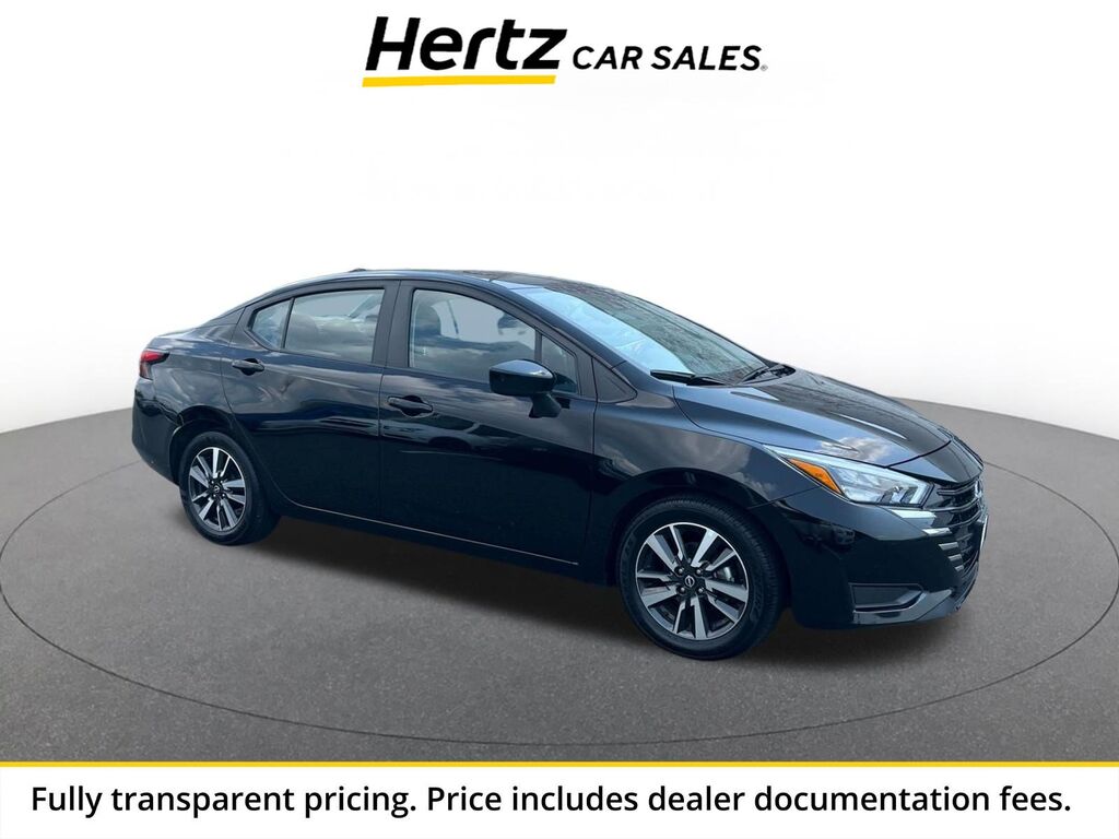 2025 Nissan Versa SV — photo 1 of 15