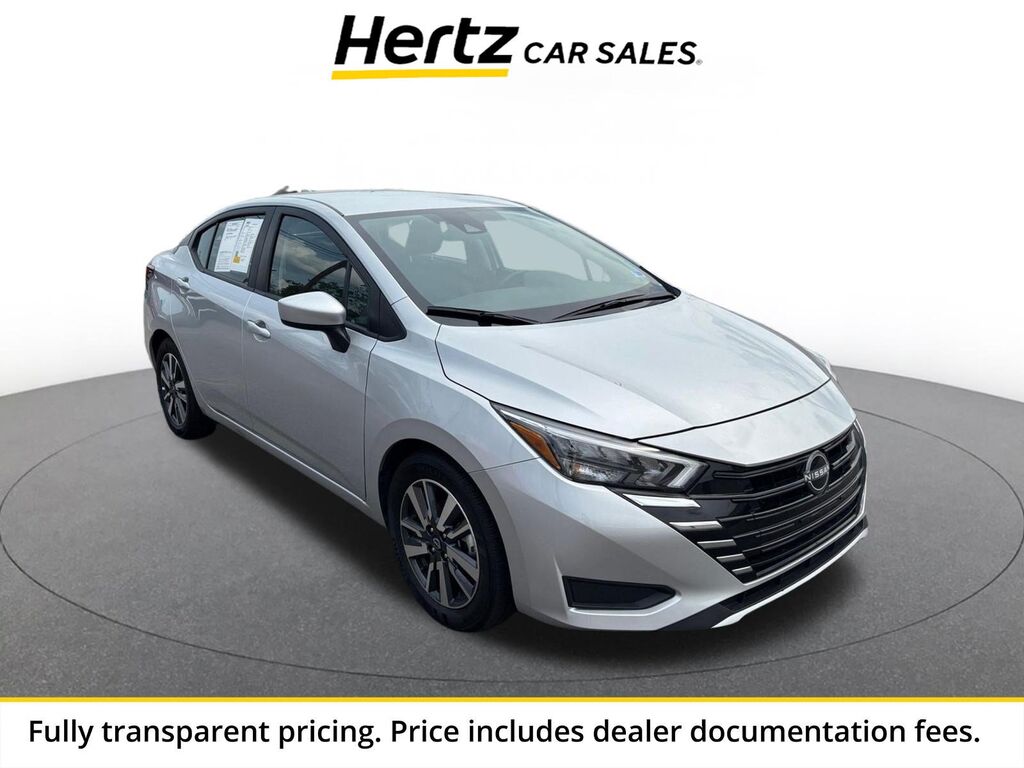 2025 Nissan Versa SV — photo 1 of 13