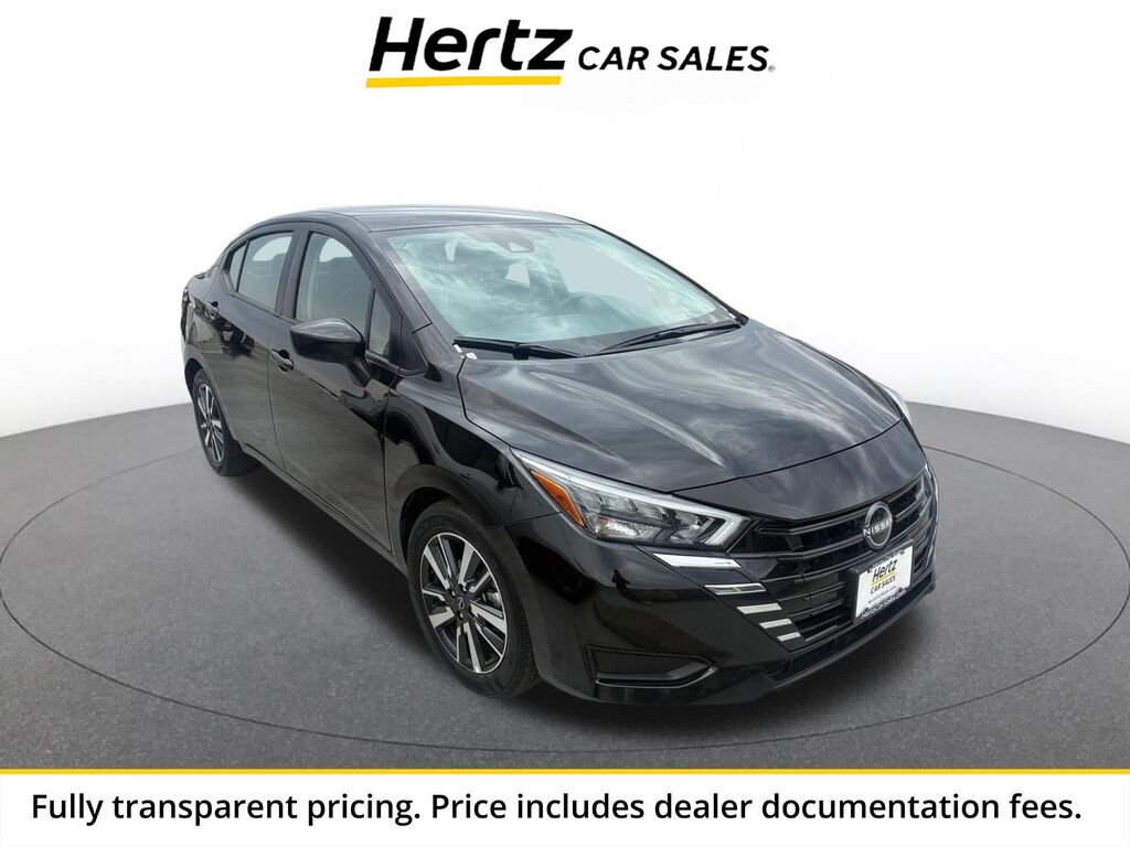 2025 Nissan Versa SV — photo 1 of 20
