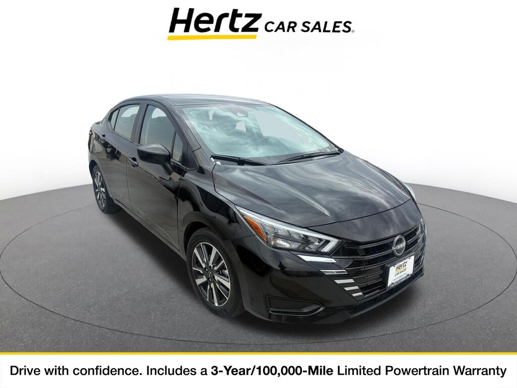 2025 Nissan Versa SV — photo 1 of 11