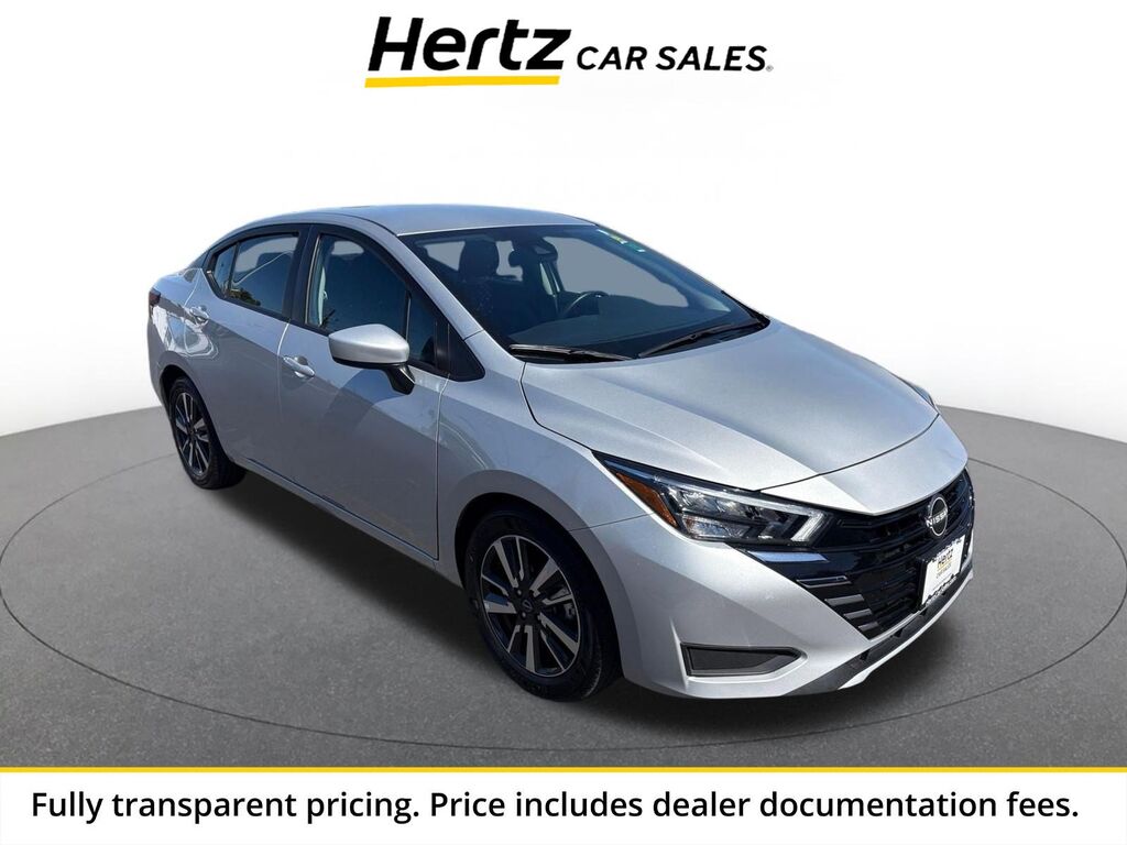 2025 Nissan Versa SV — photo 1 of 13