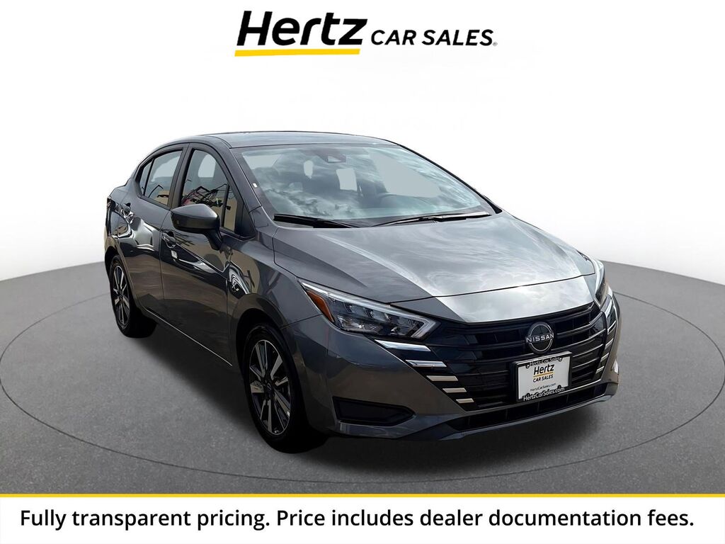 2025 Nissan Versa SV — photo 1 of 13