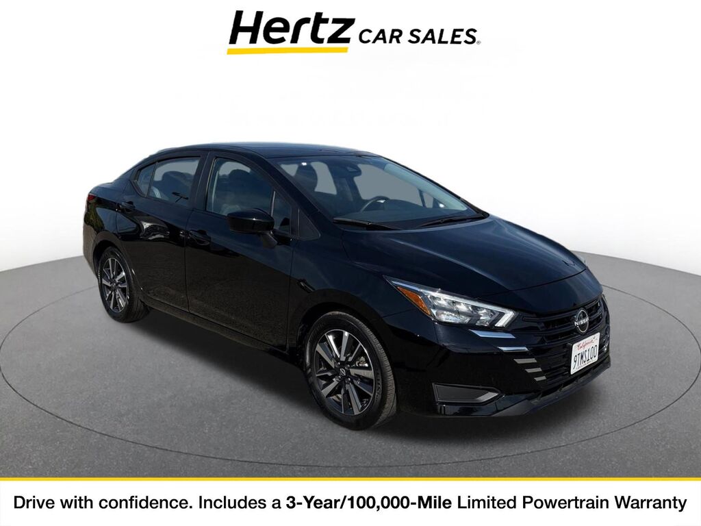 2025 Nissan Versa SV — photo 1 of 11