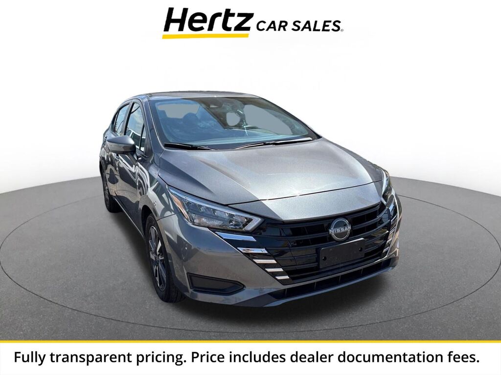 2025 Nissan Versa SV — photo 1 of 13