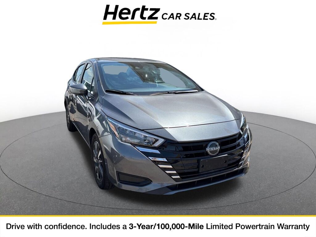 2025 Nissan Versa SV — photo 1 of 11