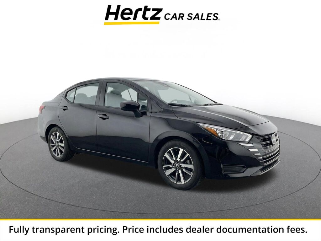 2025 Nissan Versa SV — photo 1 of 11