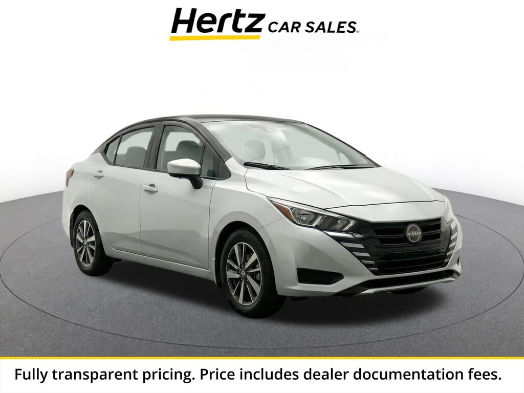2025 Nissan Versa SV — photo 1 of 10