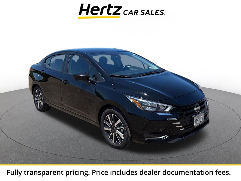 2025 Nissan Versa SV — photo 1 of 13