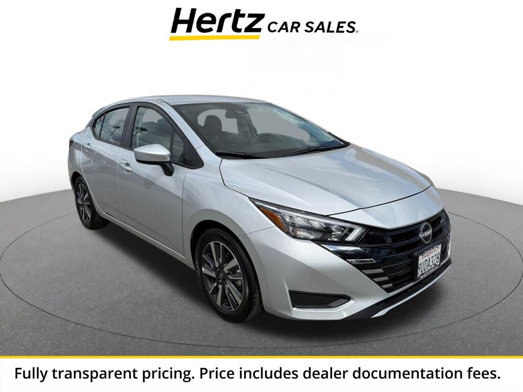 2025 Nissan Versa SV — photo 1 of 13