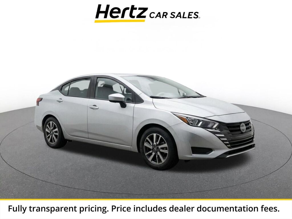 2025 Nissan Versa SV — photo 1 of 11