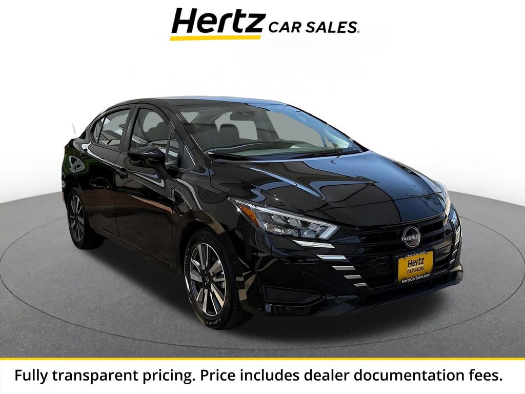 2025 Nissan Versa SV — photo 1 of 7