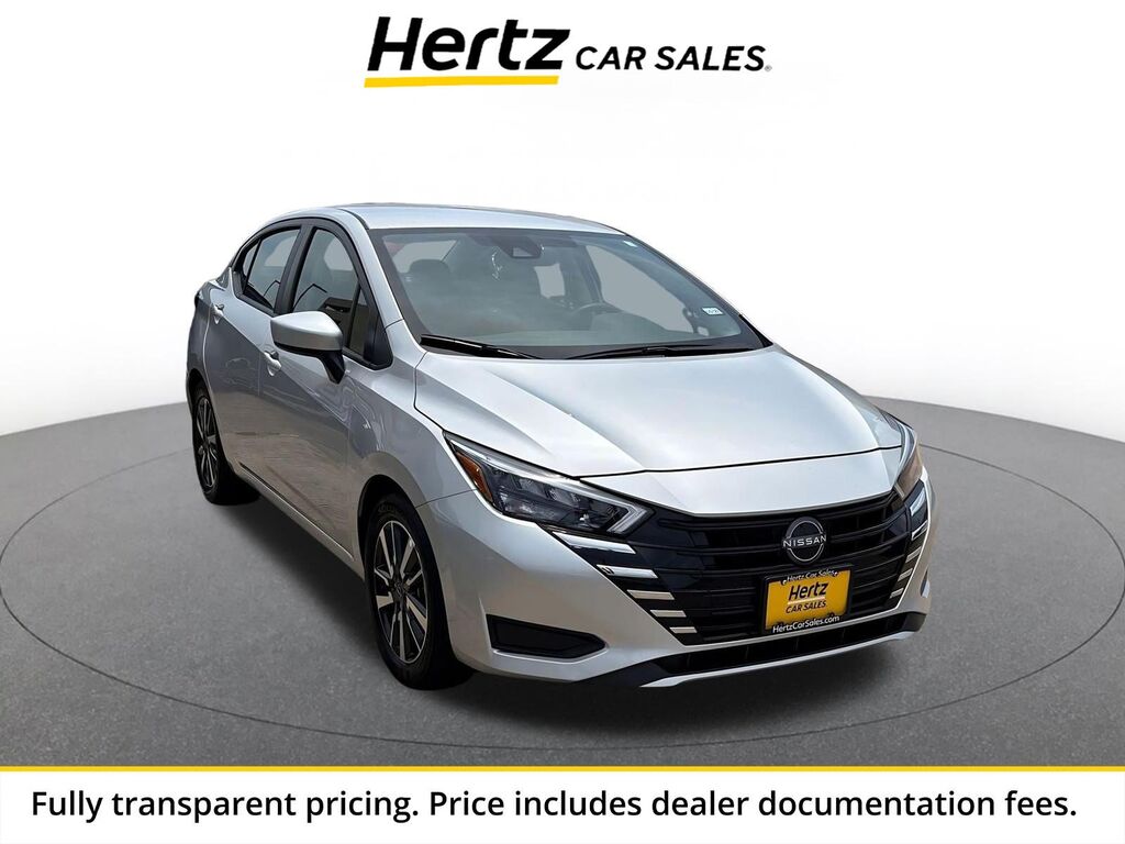 2025 Nissan Versa SV — photo 1 of 13