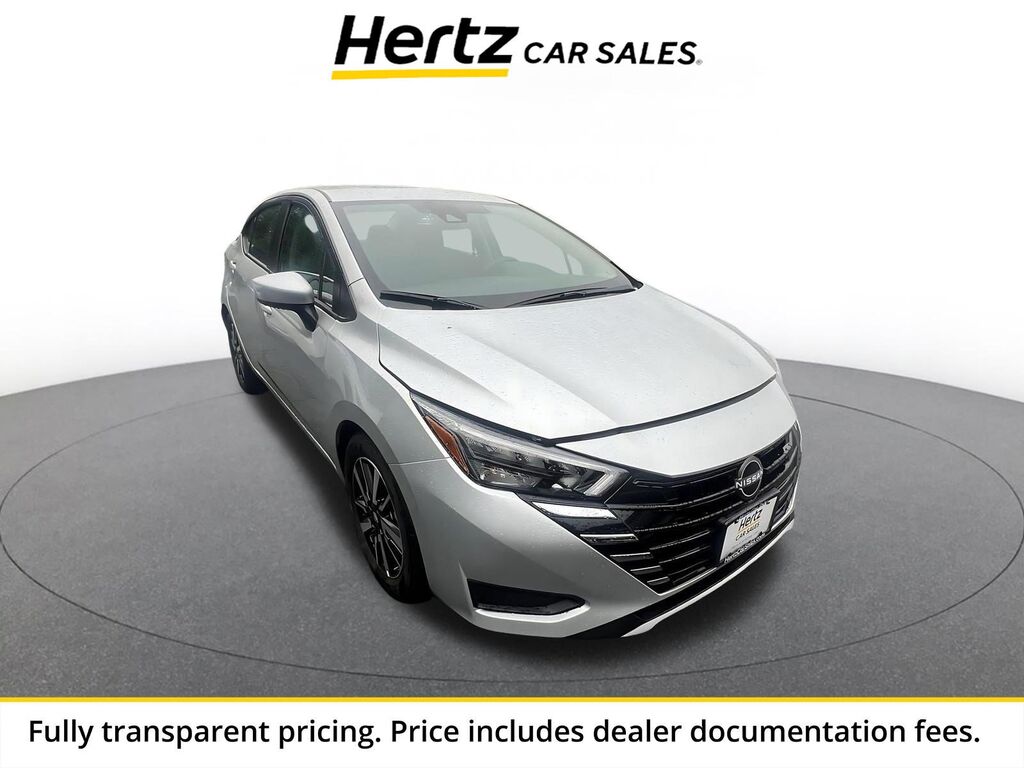 2025 Nissan Versa SV — photo 1 of 13