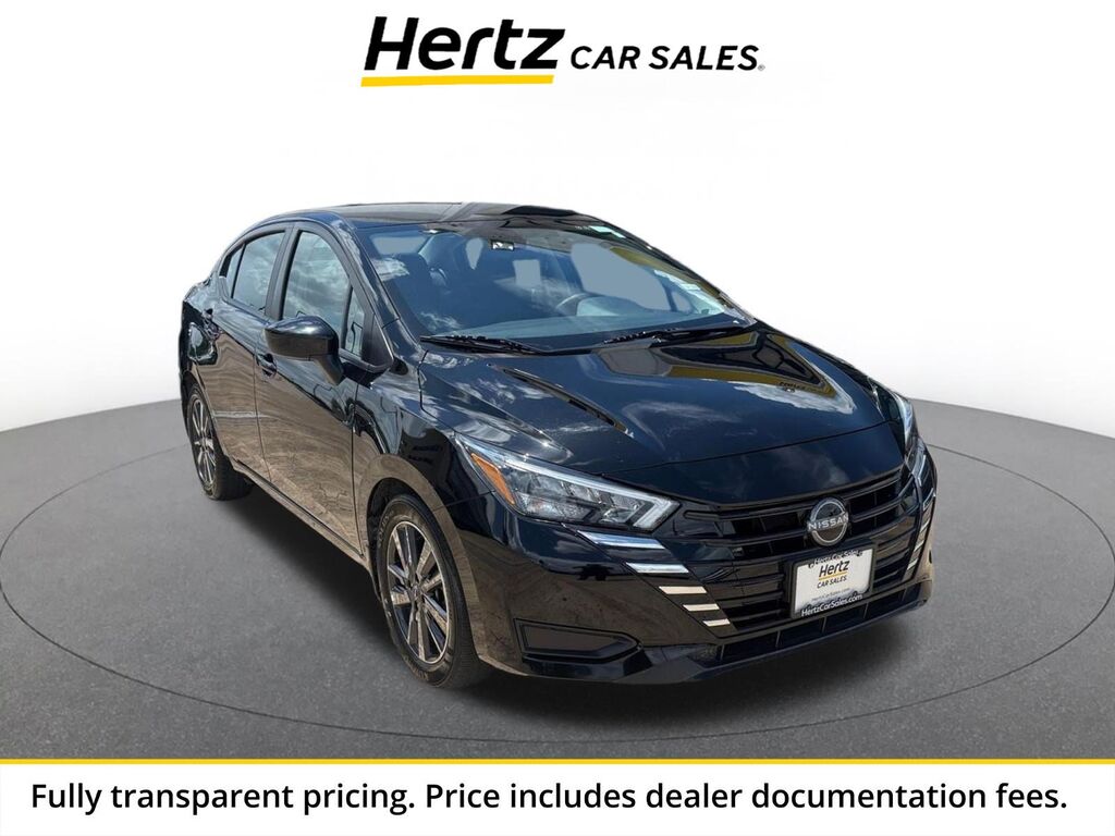 2025 Nissan Versa SV — photo 1 of 15