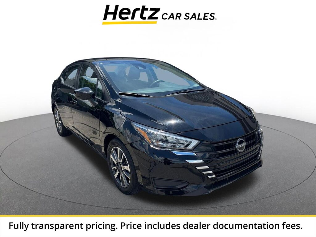 2025 Nissan Versa SV — photo 1 of 13