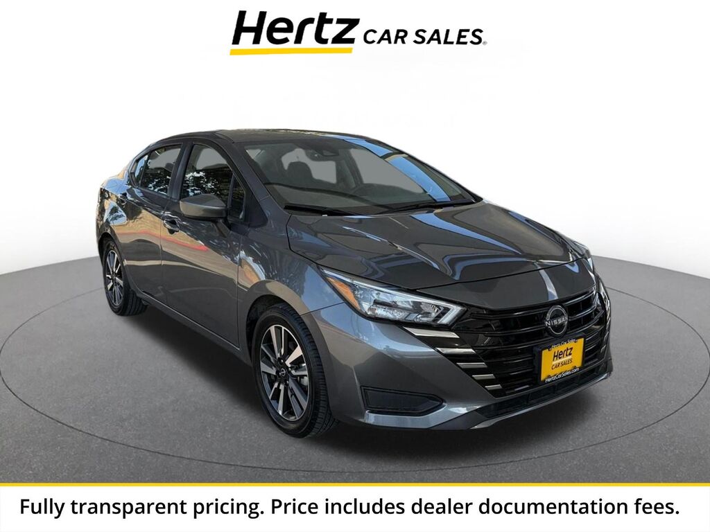 2025 Nissan Versa SV — photo 1 of 13