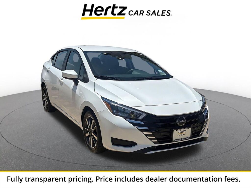 2025 Nissan Versa SV — photo 1 of 13