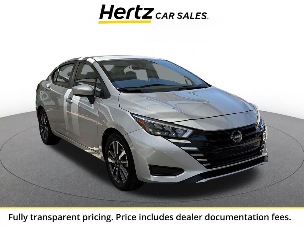 2025 Nissan Versa SV — photo 1 of 13