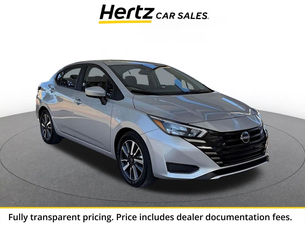 2025 Nissan Versa SV — photo 1 of 5