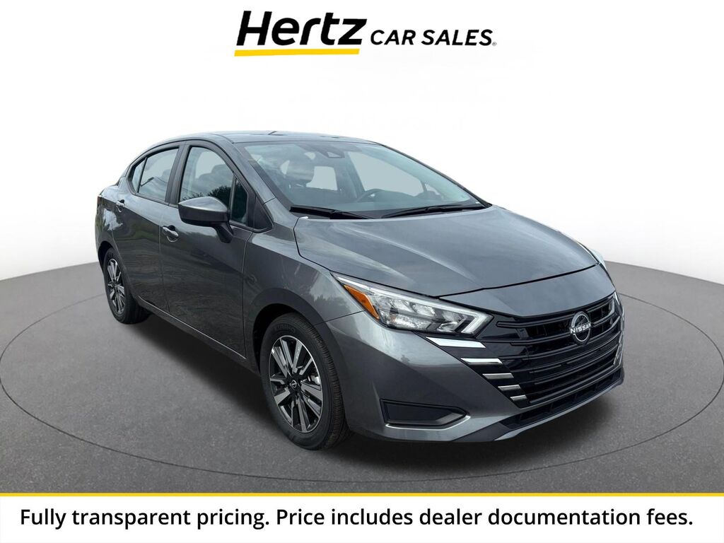 2025 Nissan Versa SV — photo 1 of 13