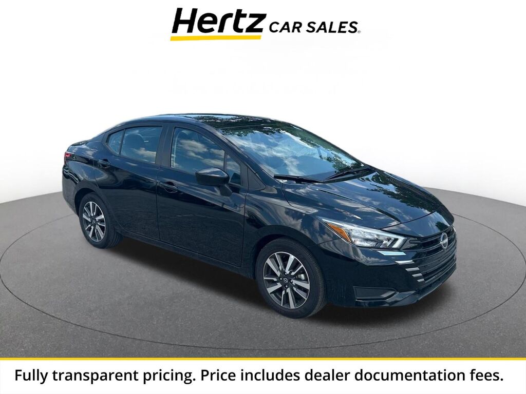 2025 Nissan Versa SV — photo 1 of 13
