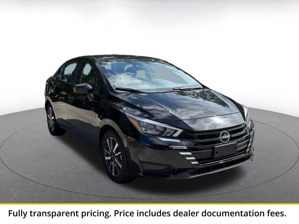 2025 Nissan Versa SV — photo 1 of 28