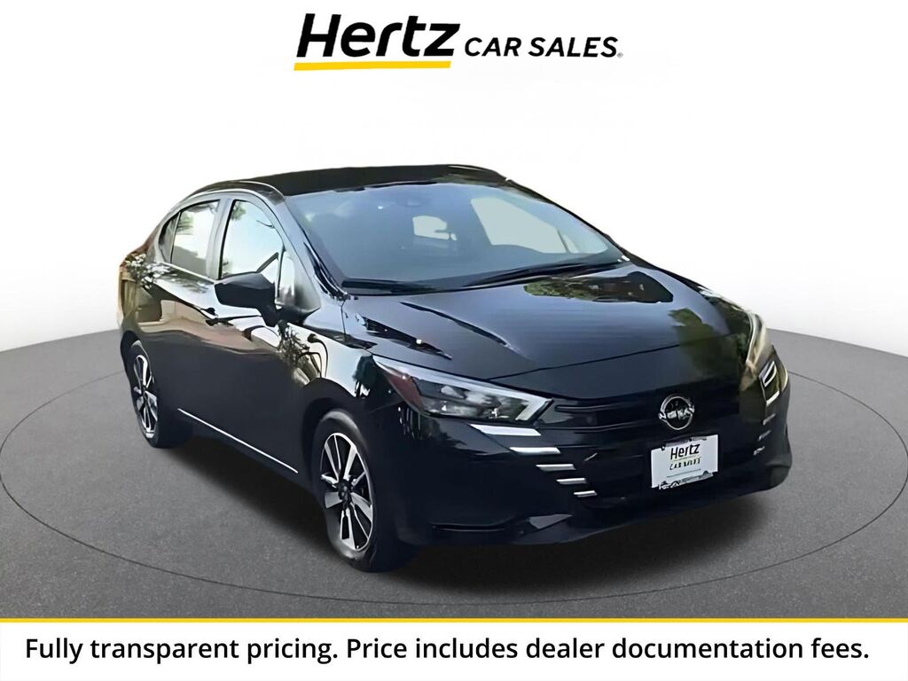 2025 Nissan Versa SV — photo 1 of 13