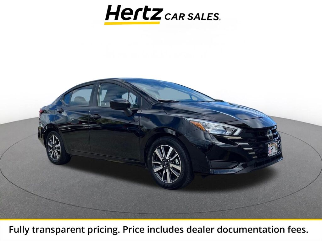 2025 Nissan Versa SV — photo 1 of 13