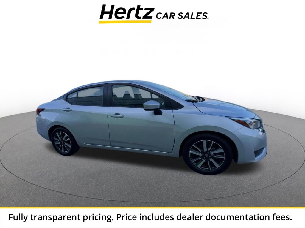2025 Nissan Versa SV — photo 1 of 13