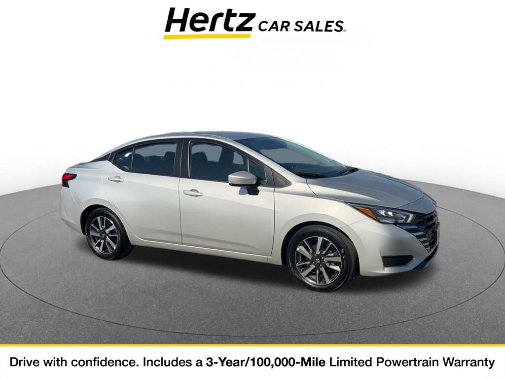2025 Nissan Versa SV — photo 1 of 11