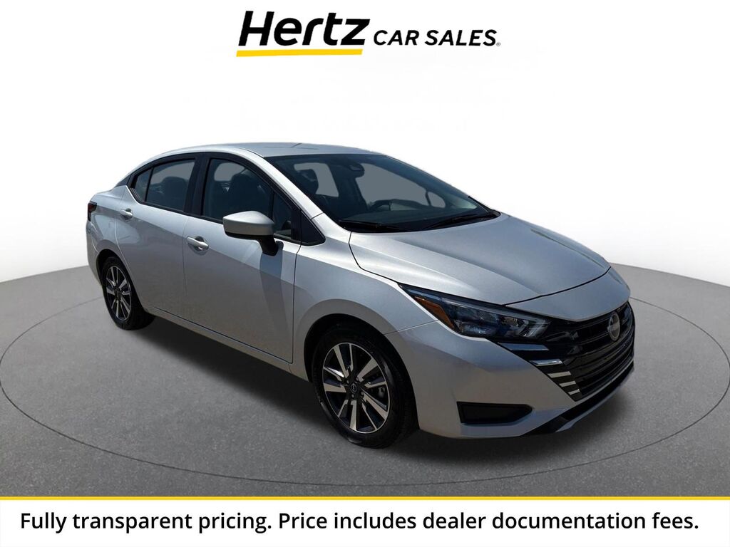 2025 Nissan Versa SV — photo 1 of 13