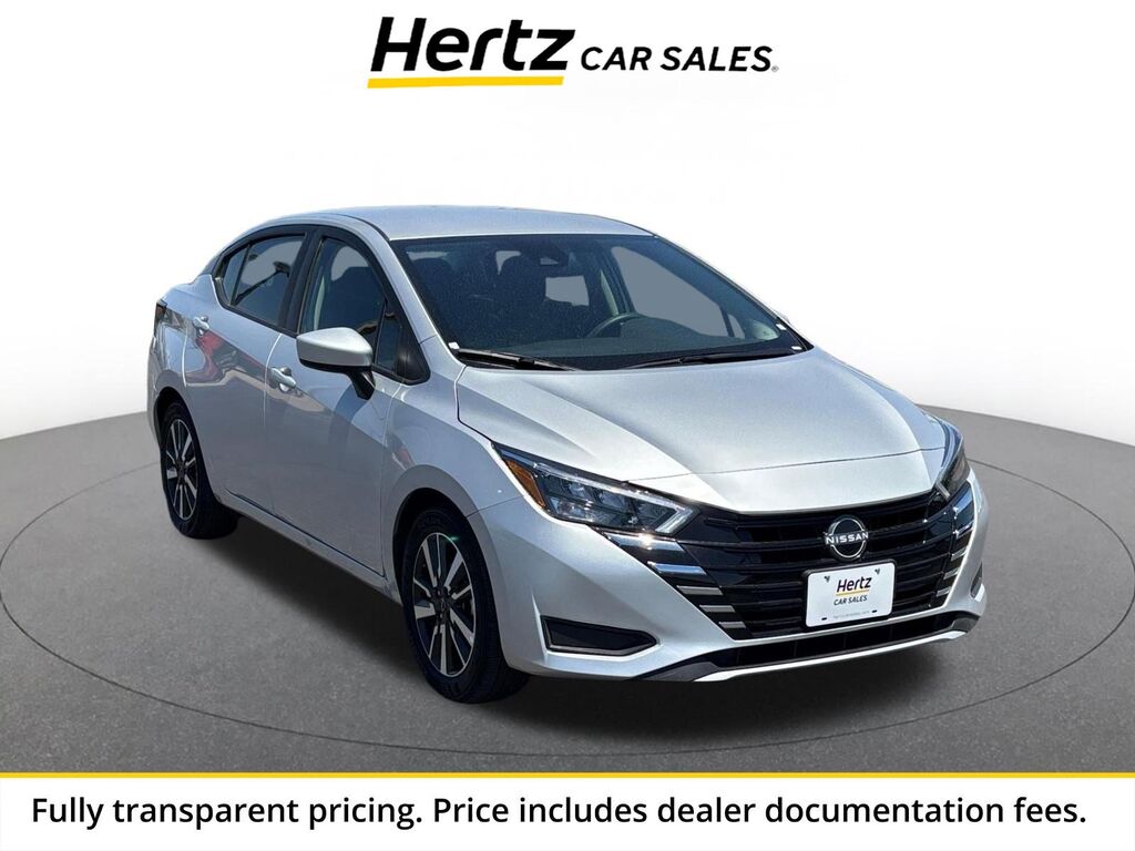 2025 Nissan Versa SV — photo 1 of 13