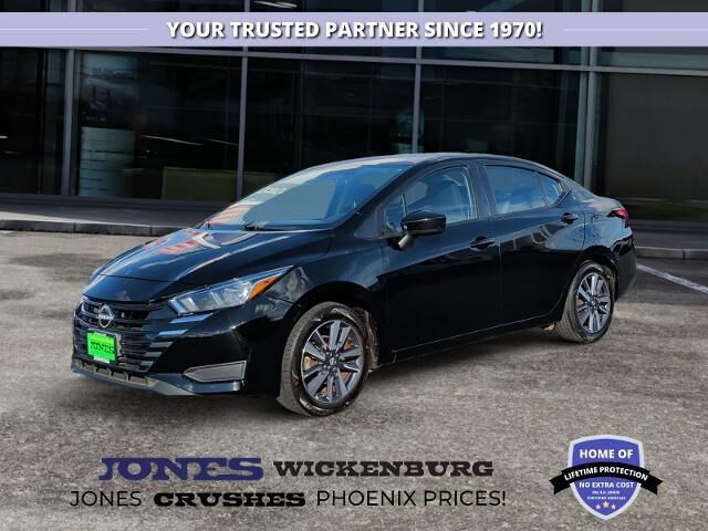 2023 Nissan Versa SV