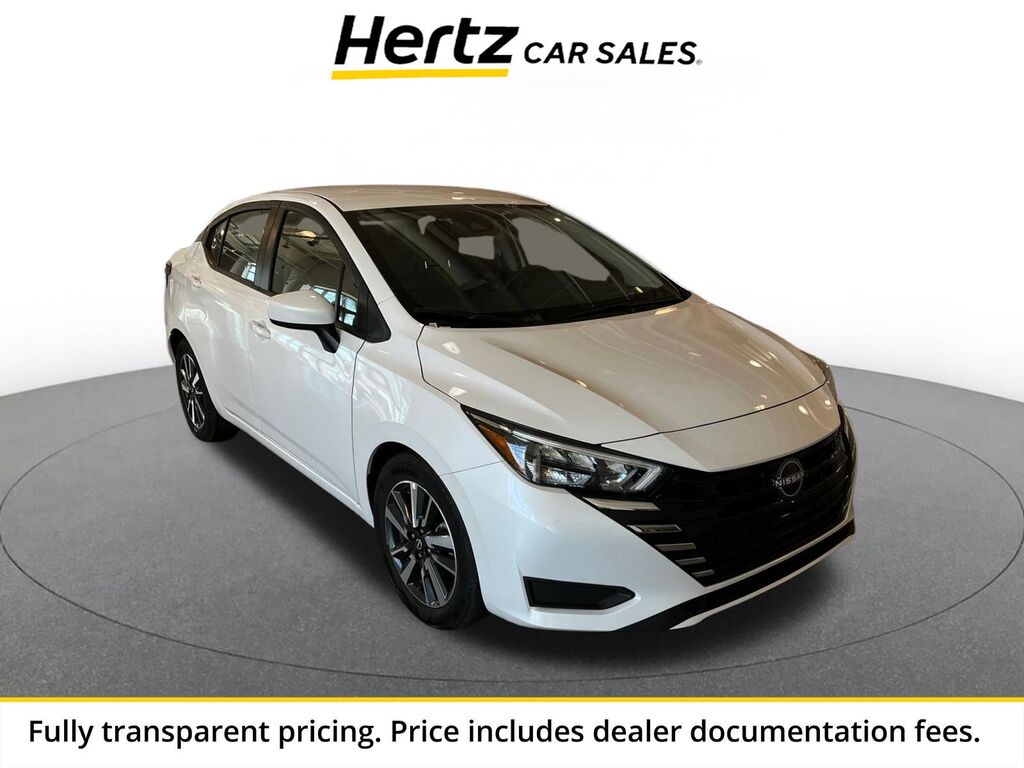 2025 Nissan Versa SV — photo 1 of 13