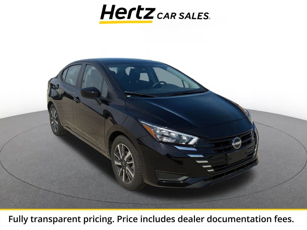 2025 Nissan Versa SV — photo 1 of 13
