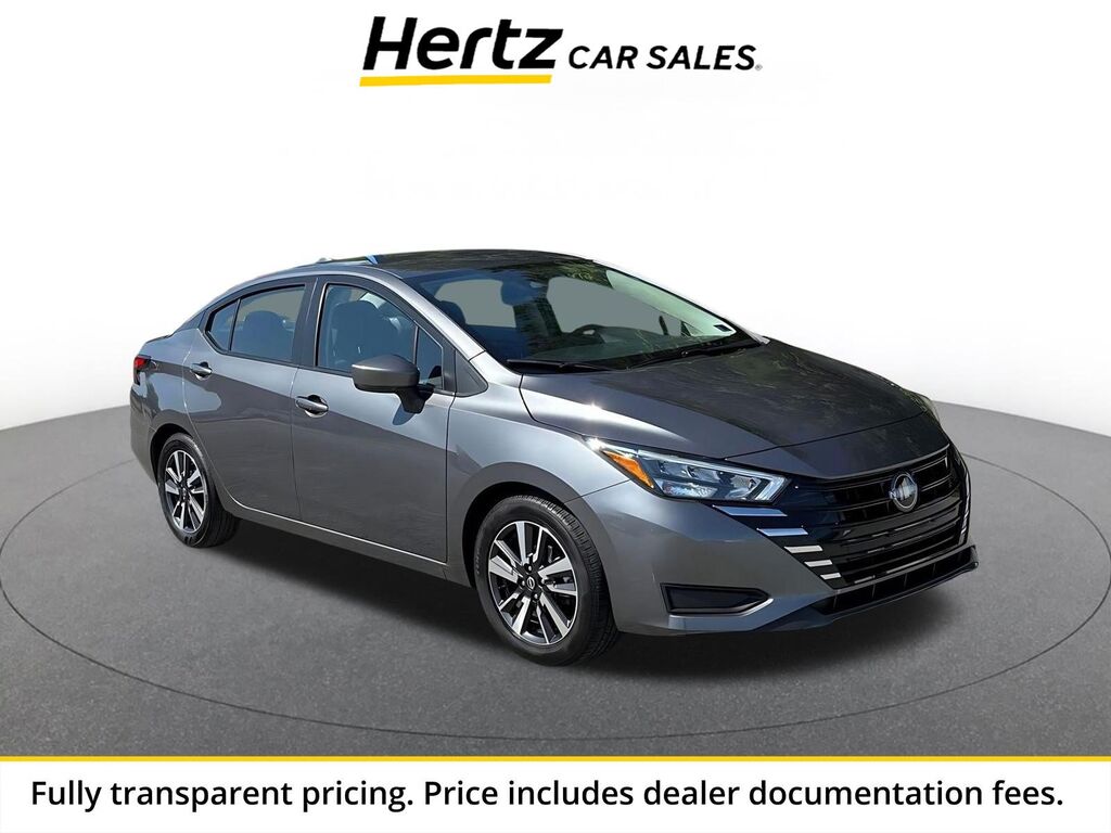 2025 Nissan Versa SV — photo 1 of 13