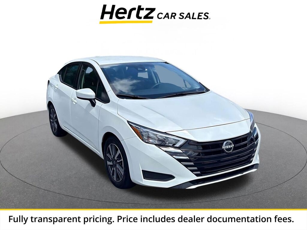 2025 Nissan Versa SV — photo 1 of 13