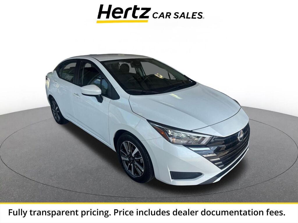 2025 Nissan Versa SV — photo 1 of 13