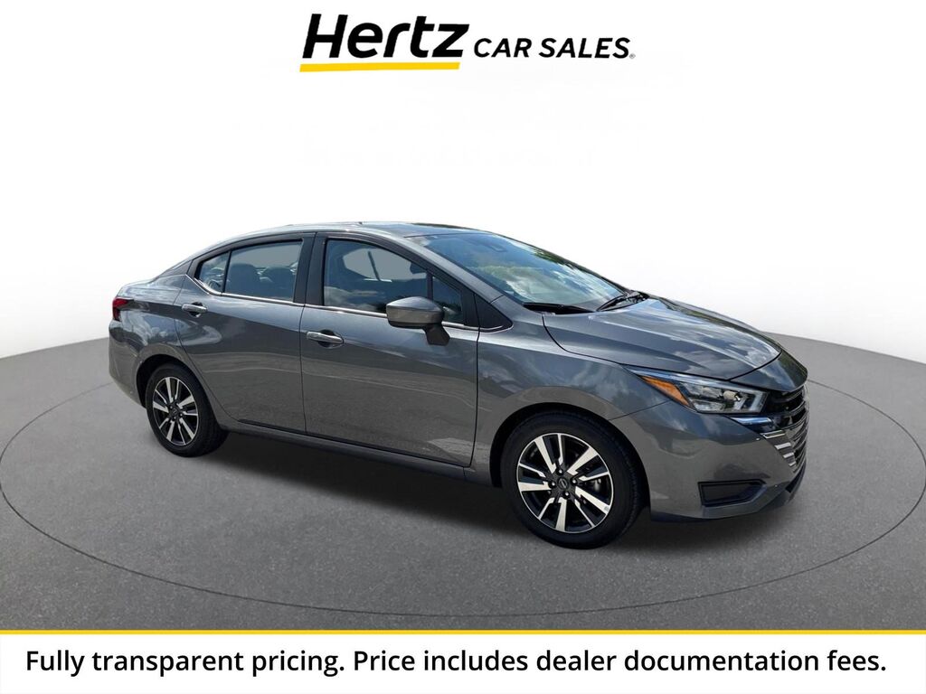 2025 Nissan Versa SV — photo 1 of 13