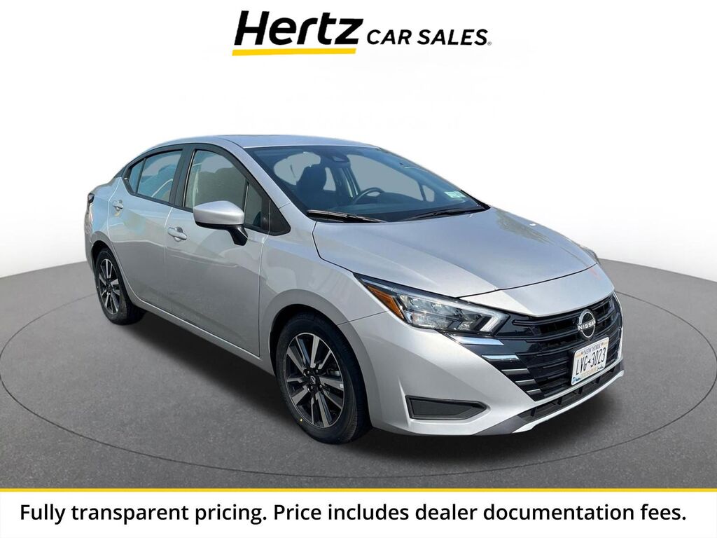 2025 Nissan Versa SV — photo 1 of 13
