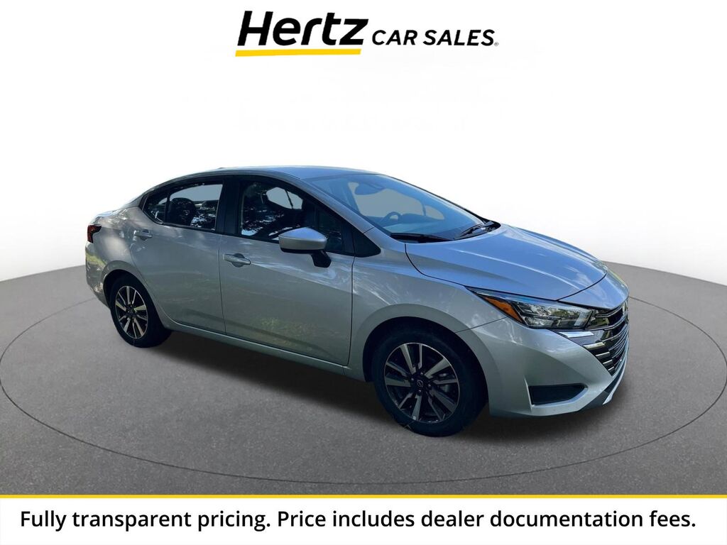 2025 Nissan Versa SV — photo 1 of 20