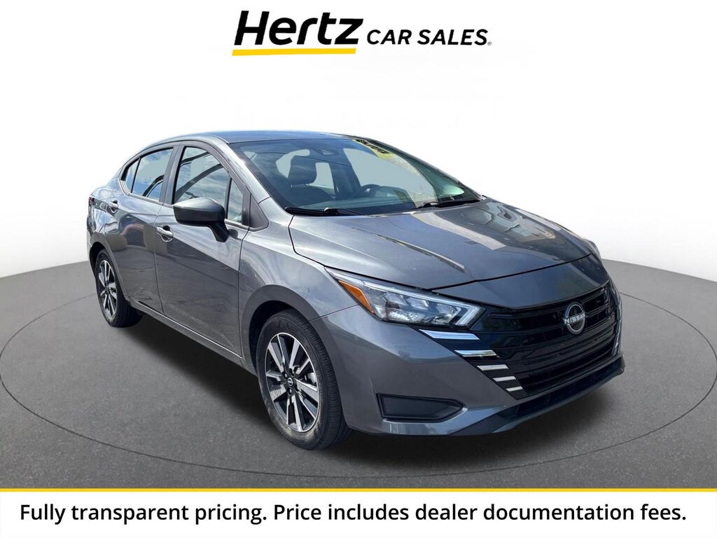 2025 Nissan Versa SV — photo 1 of 13
