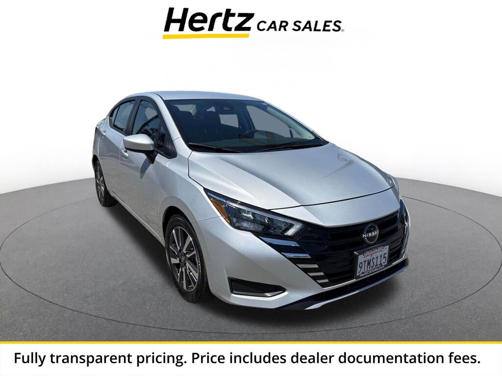 2025 Nissan Versa SV — photo 1 of 13