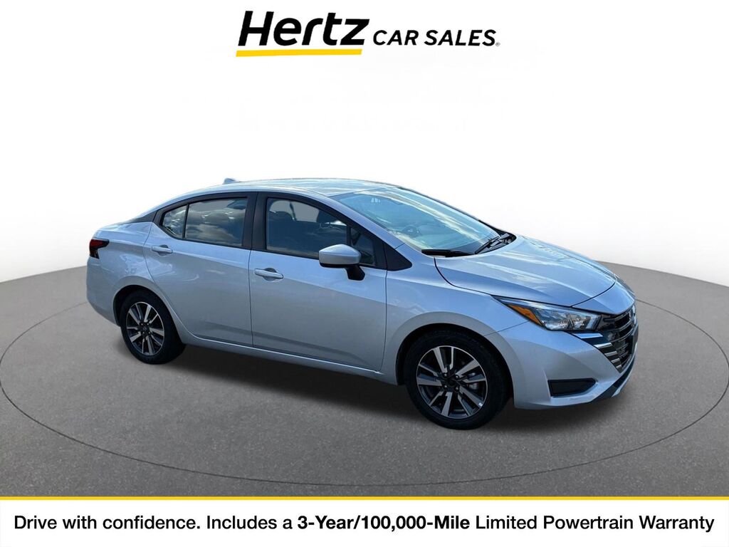 2025 Nissan Versa SV — photo 1 of 11