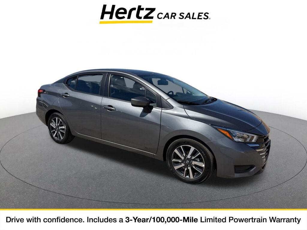 2025 Nissan Versa SV — photo 1 of 11