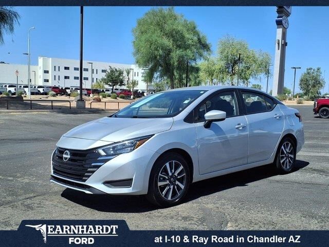 2025 Nissan Versa SV — photo 1 of 1
